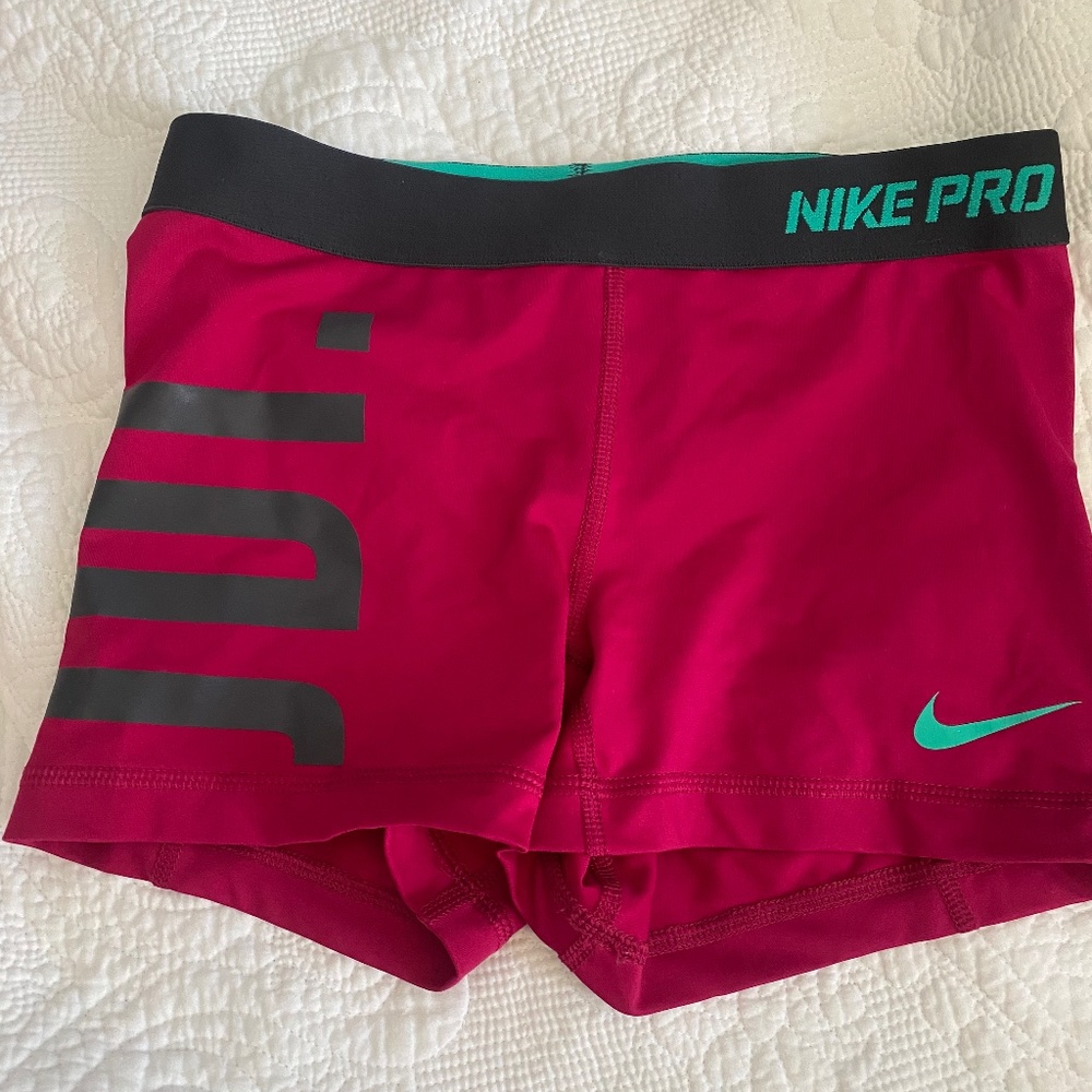 Nike pro